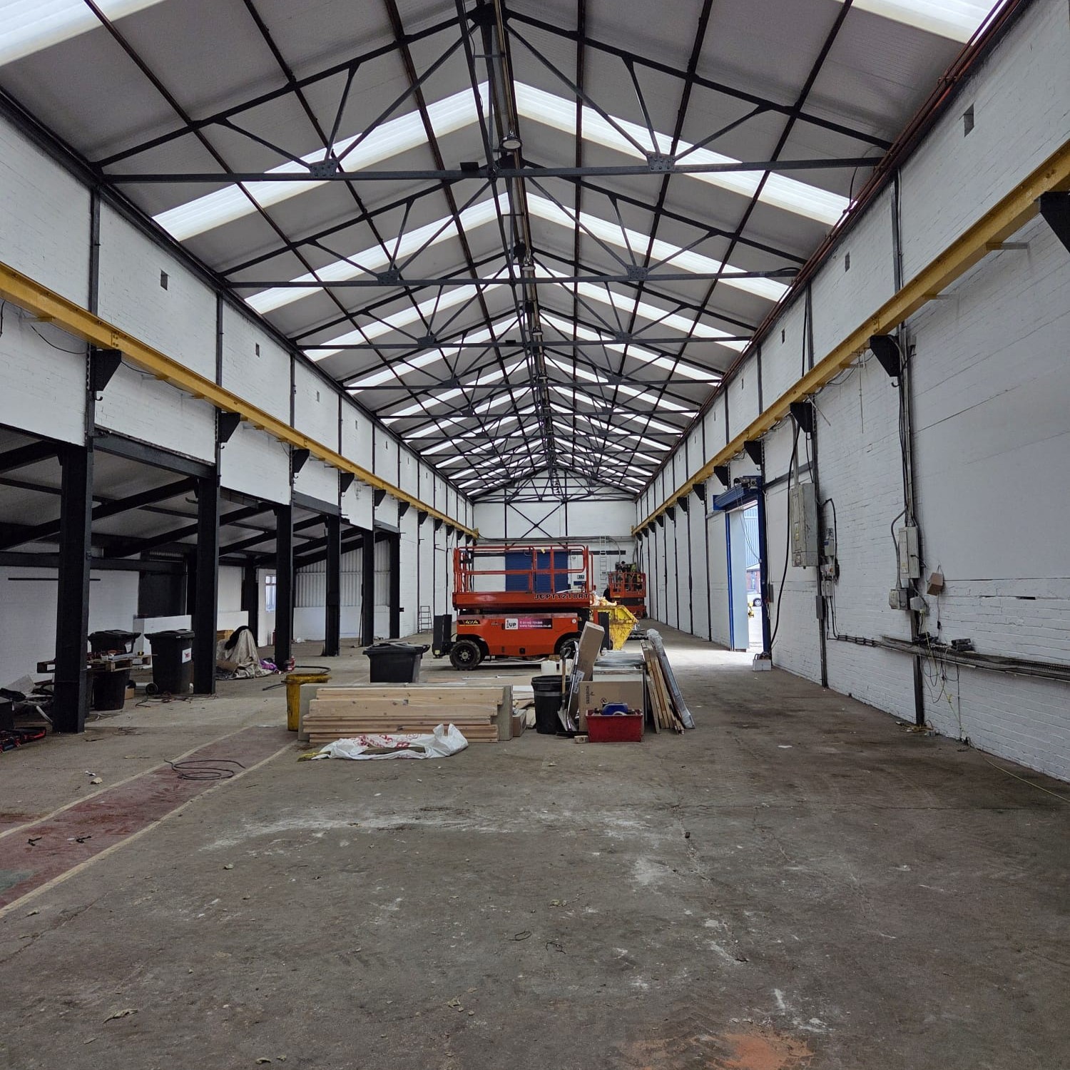 warehouse-interior-spraying